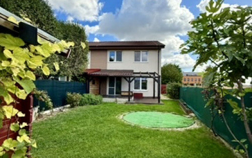 5-izbový dvojdom, 4x parkovanie, klimatizácia, pergola, nízke mesačné náklady